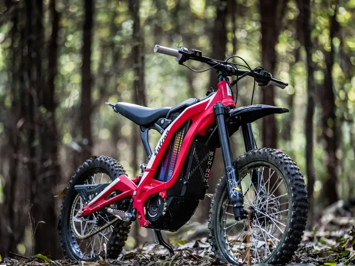 Surron riding – Sur-Ron Light Bee X electric dirt bike